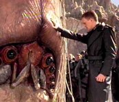 LR-starship_troopers_brain_bug.jpg